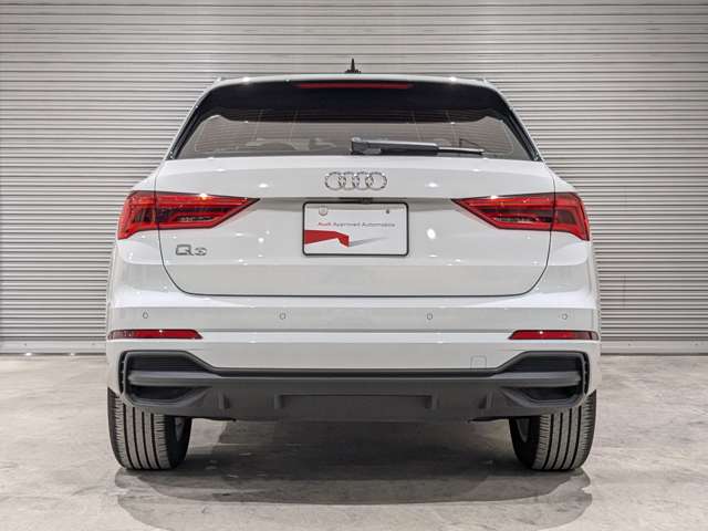 Audi Q3 11