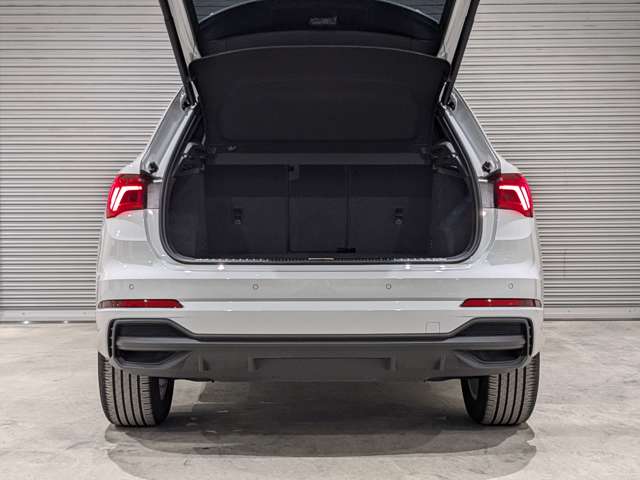 Audi Q3 12