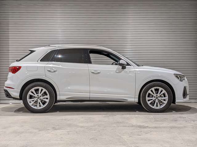 Audi Q3 9
