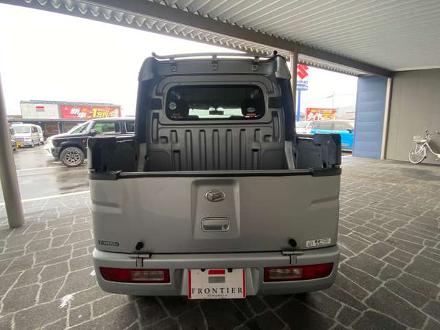 Daihatsu Hijet Deck Van 8