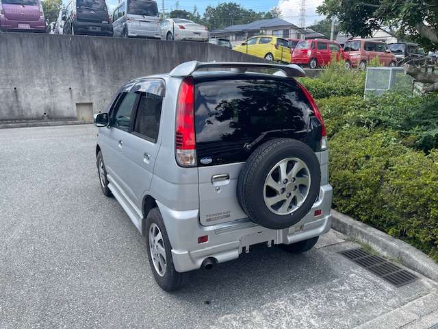 Daihatsu Terios Kid 10