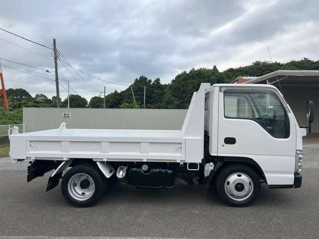 Isuzu Elf 6
