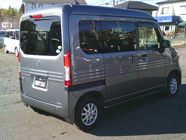 Honda N-VAN 8
