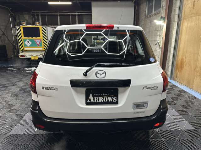 Mazda Familia Van 4