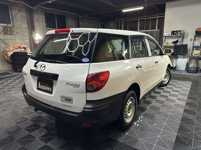 Mazda Familia Van 5
