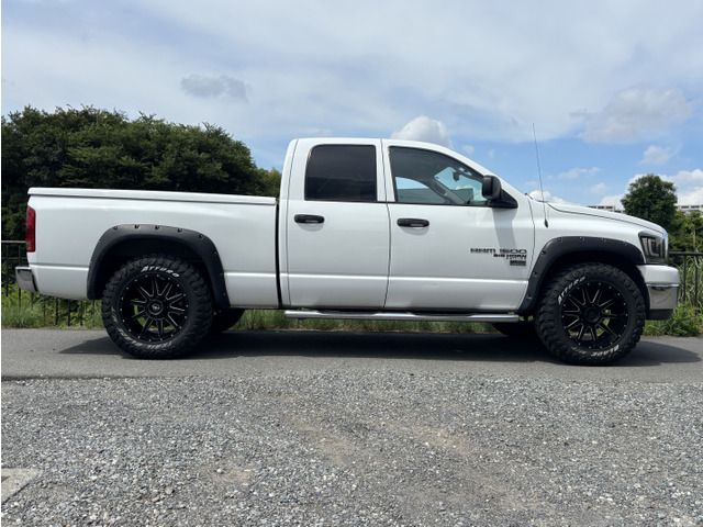 Dodge Ram 4