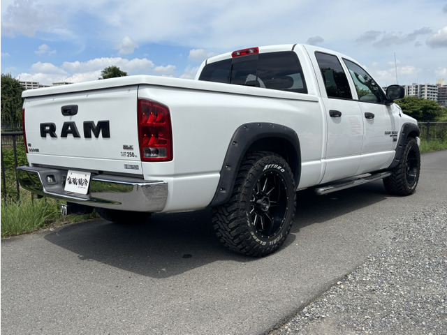 Dodge Ram 7