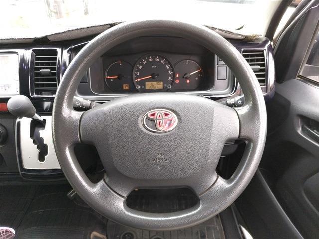 Toyota Regius Ace 12