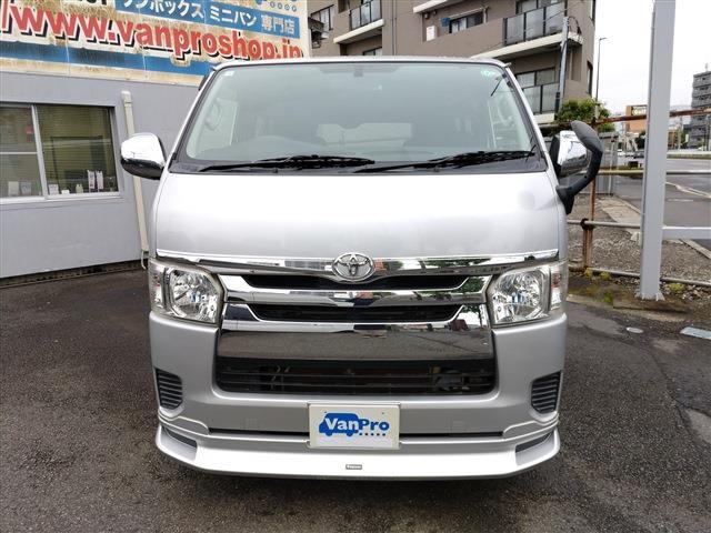 Toyota Regius Ace 2