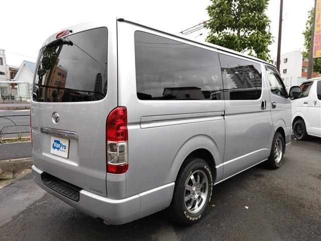 Toyota Regius Ace 5