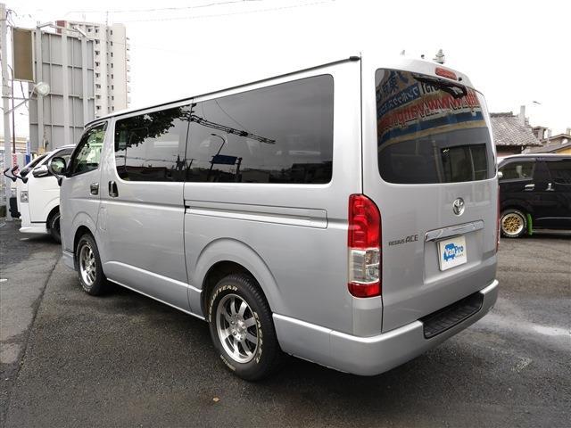 Toyota Regius Ace 7