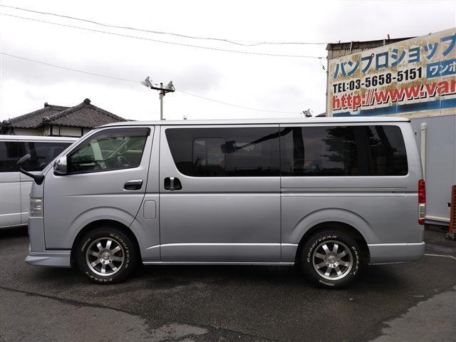 Toyota Regius Ace 8