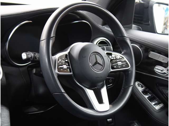 Mercedes-Benz GLC 9