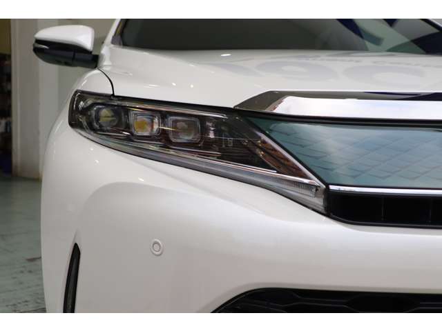 Toyota Harrier 12
