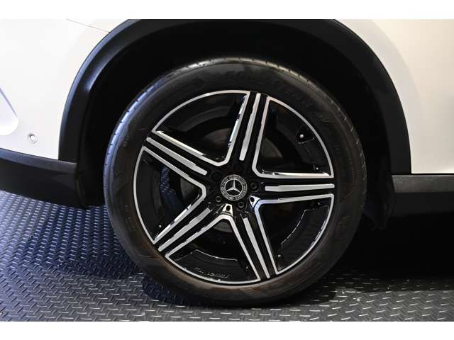 Mercedes-Benz GLC 12
