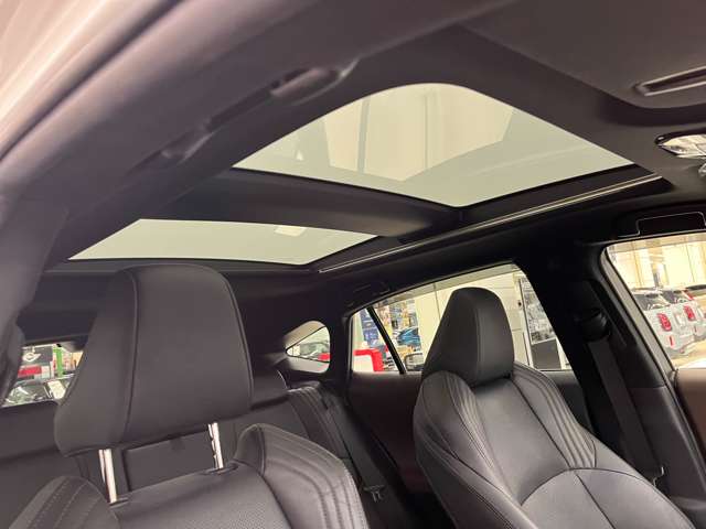 Toyota Harrier 8
