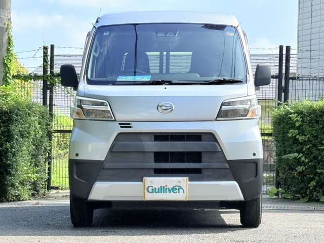 Daihatsu Hijet Cargo 2