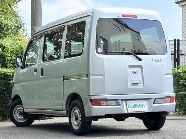 Daihatsu Hijet Cargo 5