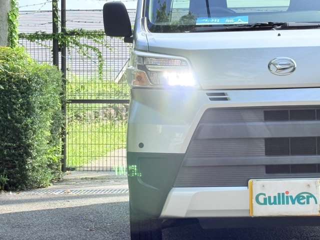Daihatsu Hijet Cargo 10