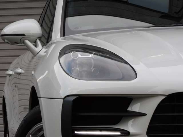 Porsche Macan 5