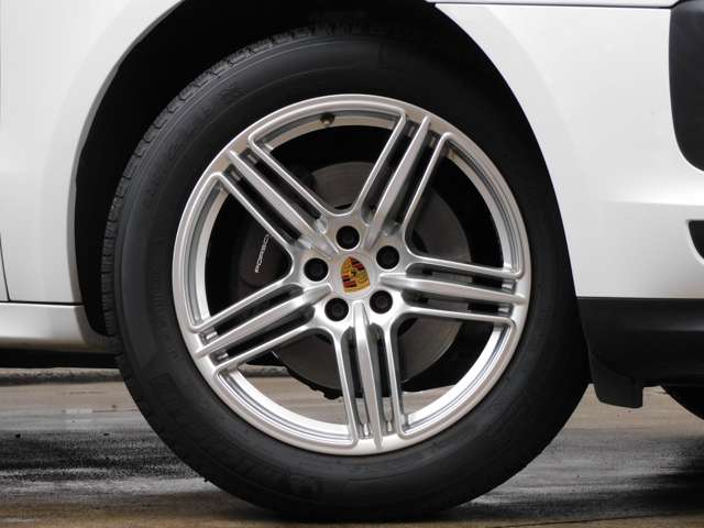 Porsche Macan 7