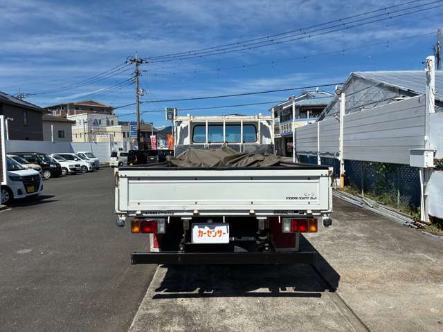 Isuzu Elf 6