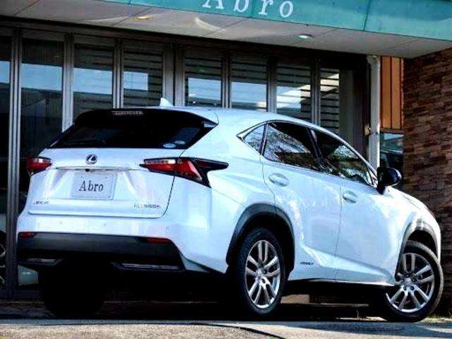 Lexus NX 8