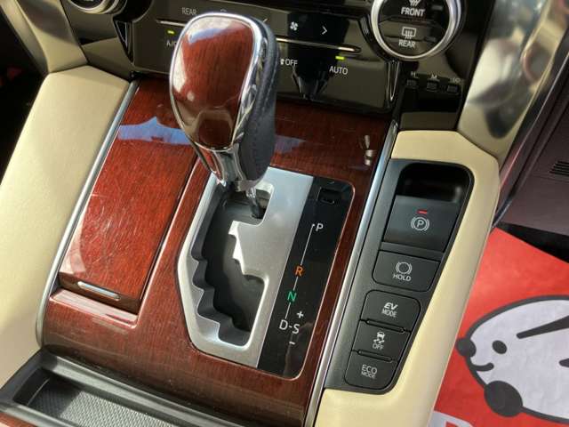 Toyota Alphard 10
