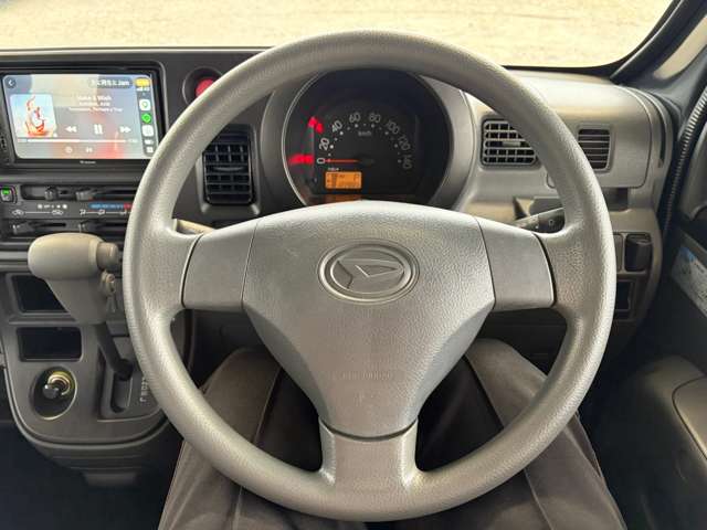 Daihatsu Hijet Deck Van 5
