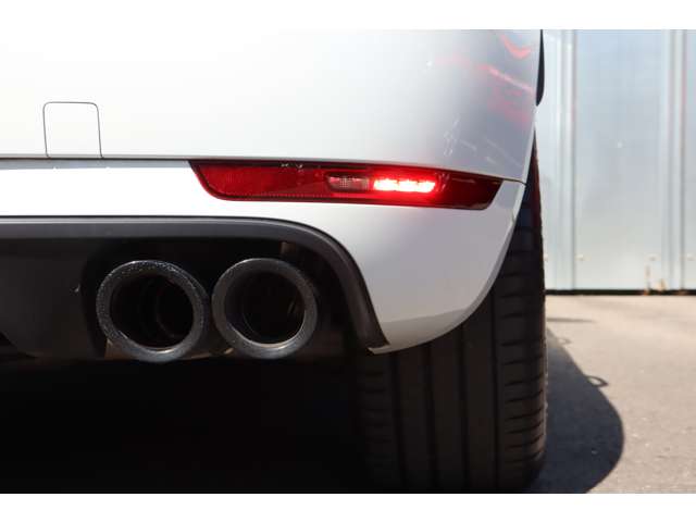 Porsche Macan 12
