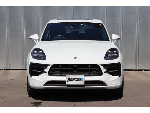 Porsche Macan 5