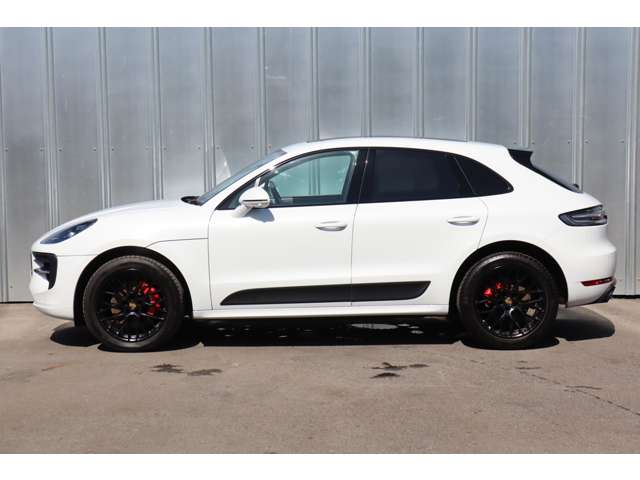Porsche Macan 8