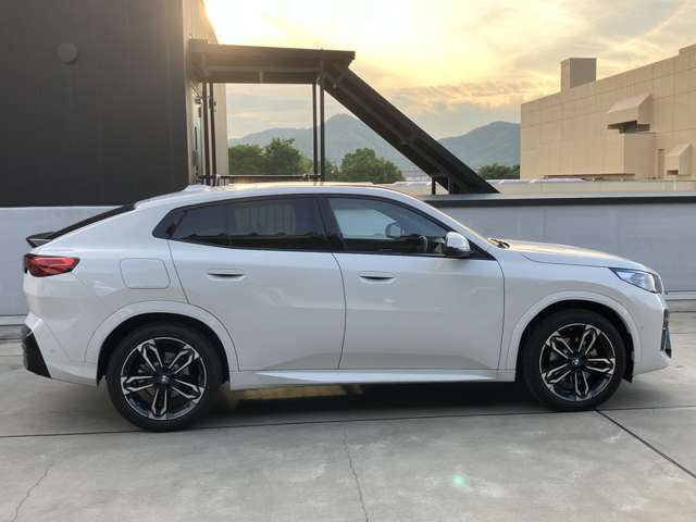 BMW X2 7