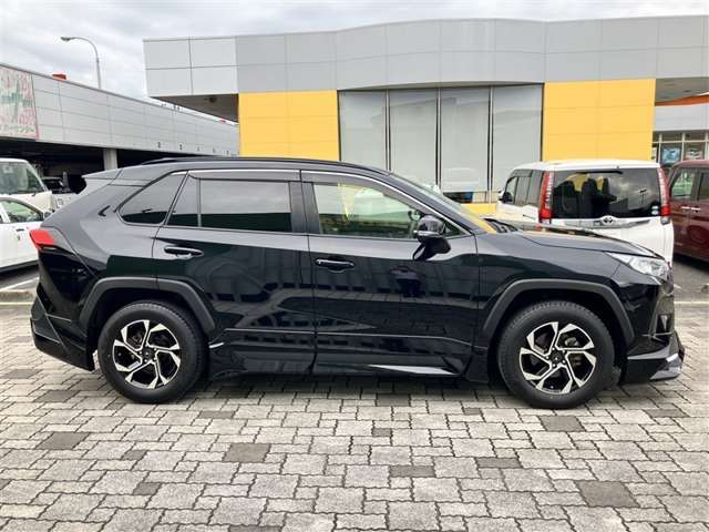 Toyota RAV4 6