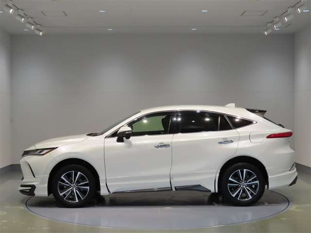 Toyota Harrier 2