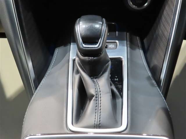 Toyota Harrier 10