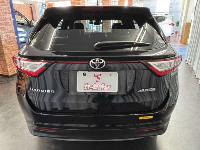 Toyota Harrier 11