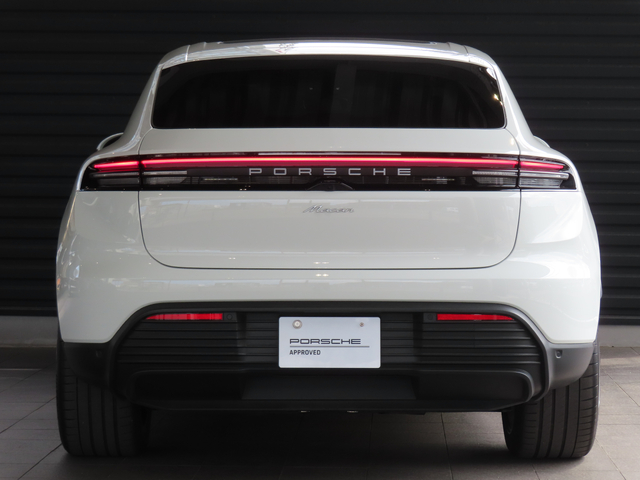 Porsche Macan 10