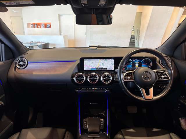 Mercedes-Benz GLA-Class 6
