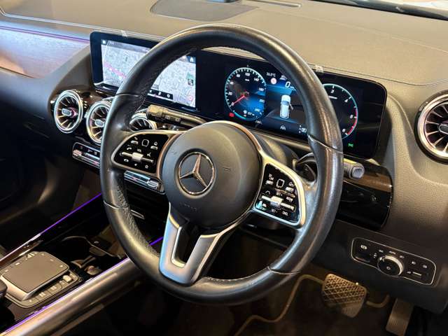 Mercedes-Benz GLA-Class 7