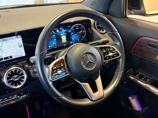 Mercedes-Benz GLA-Class 9