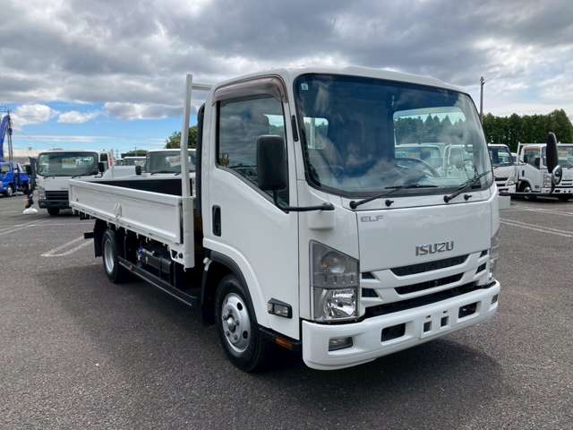 Isuzu Elf 3