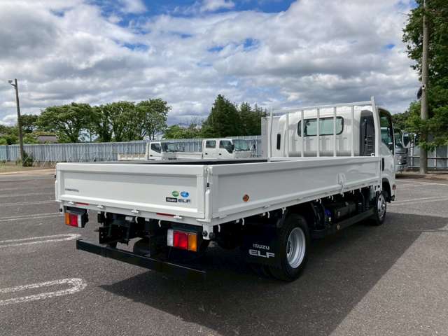 Isuzu Elf 5