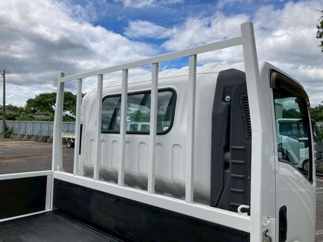 Isuzu Elf 9