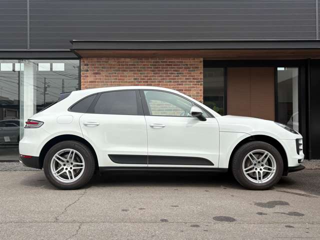 Porsche Macan 3
