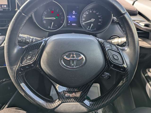 Toyota C-HR 11