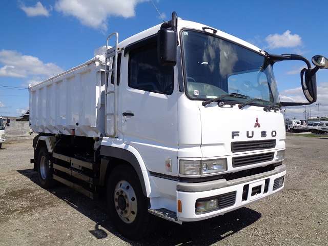 Mitsubishi Fuso Super Great 2