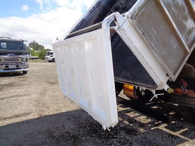 Mitsubishi Fuso Super Great 10