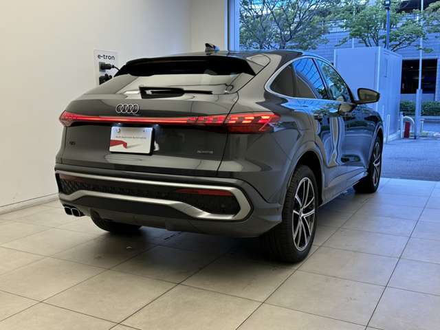 Audi Q5 Sportback 7