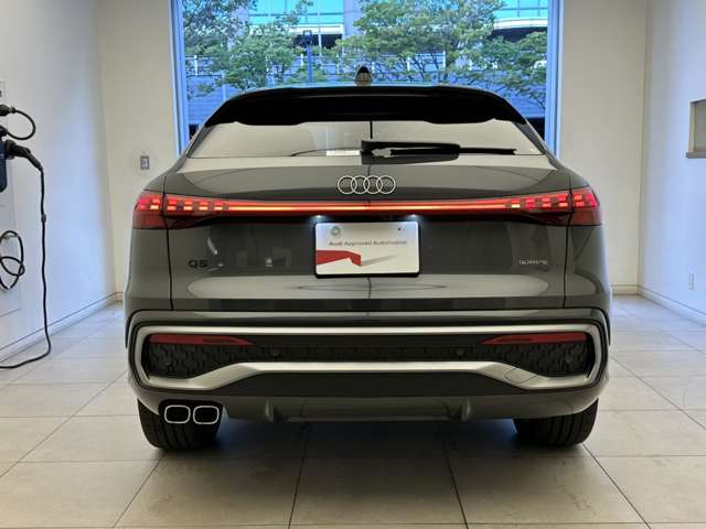Audi Q5 Sportback 8